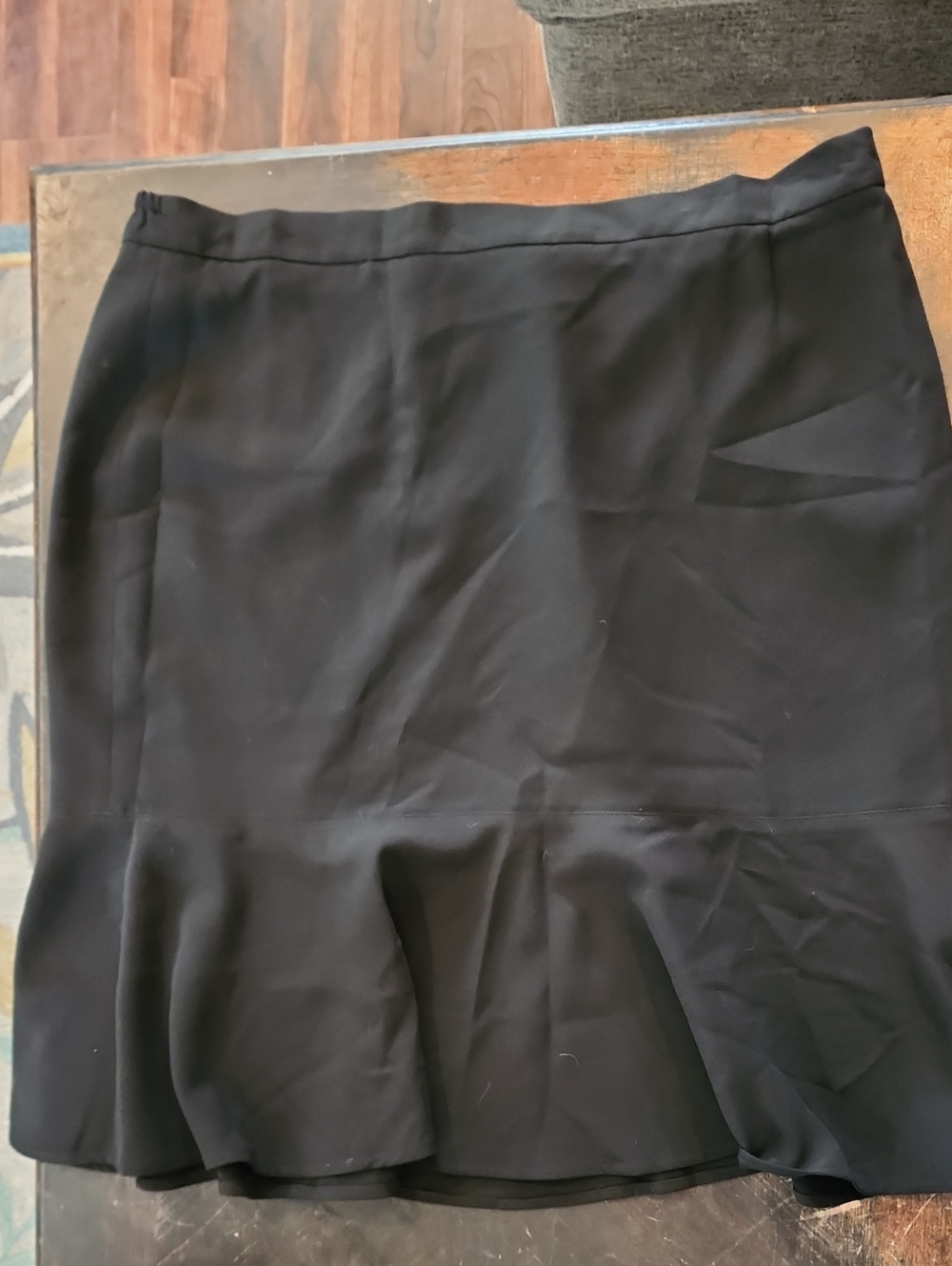Jones Studio Black A-Line Ruffle Hem Skirt